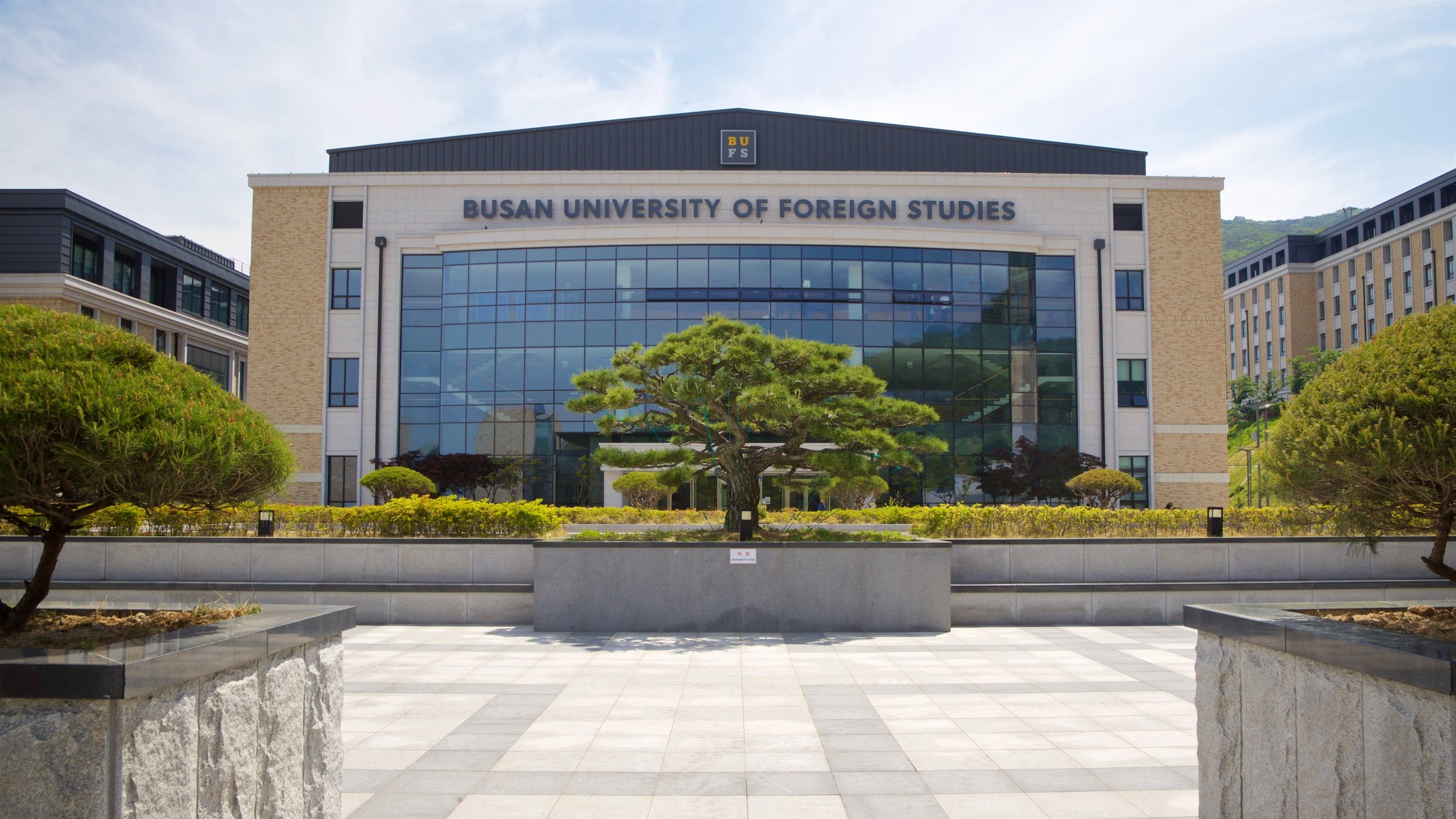 TRƯỜNG ĐẠI HỌC NGOẠI NGỮ PUSAN – 부산외국어대학교 TRƯỜNG ĐẠI HỌC NGOẠI NGỮ PUSAN – 부산외국어대학교
