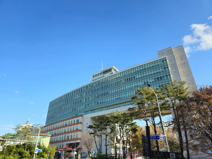 TRƯỜNG ĐẠI HỌC HONGIK - 홍익대학교 TRƯỜNG ĐẠI HỌC HONGIK - 홍익대학교
